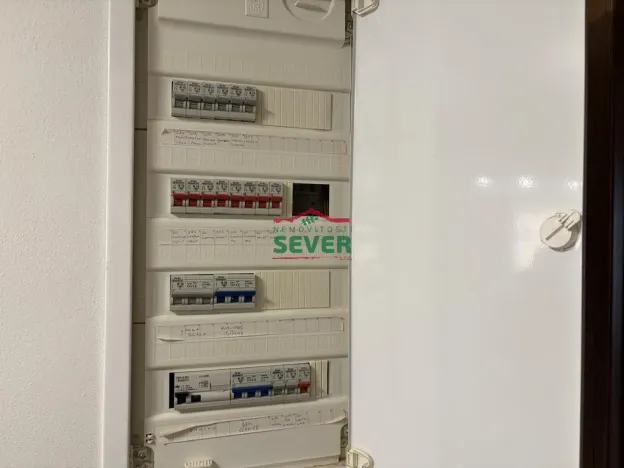 Prodej rodinného domu, Hrušovany, 208 m2