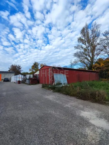 Prodej obchodního prostoru, Přelouč, Sportovní, 1800 m2