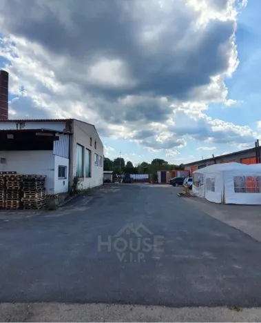 Prodej obchodního prostoru, Přelouč, Sportovní, 1800 m2