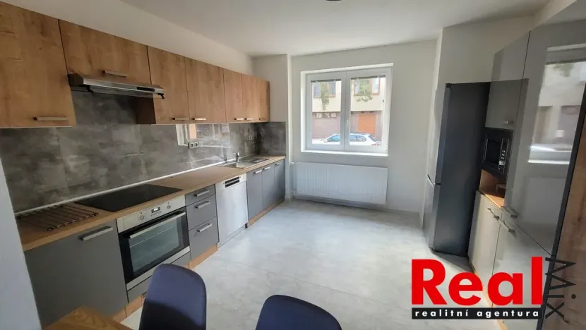 Pronájem bytu 2+kk, Brno - Královo Pole, Božetěchova, 58 m2