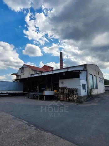 Pronájem obchodního prostoru, Přelouč, Sportovní, 1800 m2