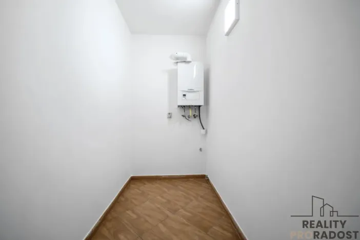 Pronájem bytu 2+1, Pardubice, U Kostelíčka, 89 m2