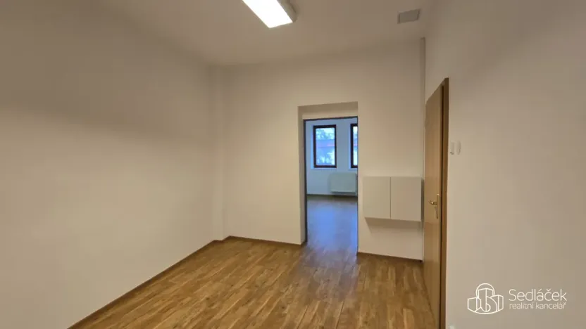 Pronájem kanceláře, Sokolov, nábřeží Petra Bezruče, 25 m2