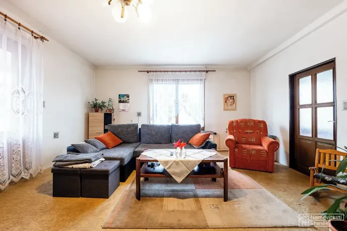 Pronájem rodinného domu, Stachy, 150 m2