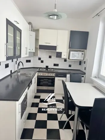 Pronájem bytu 3+1, Hlučín, Komenského, 67 m2