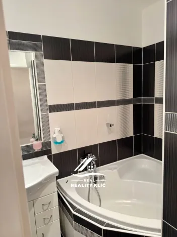 Pronájem bytu 3+1, Hlučín, Komenského, 67 m2