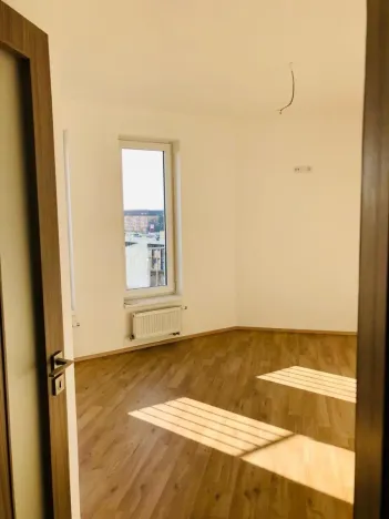 Pronájem bytu 2+kk, Pardubice - Zelené Předměstí, Pod Vinicí, 57 m2