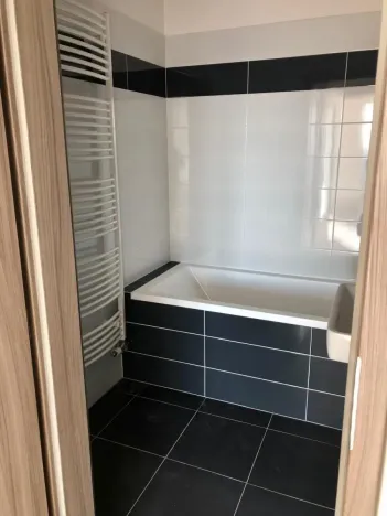 Pronájem bytu 2+kk, Pardubice - Zelené Předměstí, Pod Vinicí, 57 m2