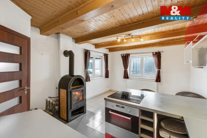 Prodej rodinného domu, Tmaň, K Vodojemu, 188 m2