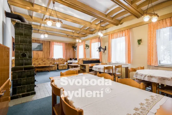 Prodej rodinného domu, Česká Metuje - Skalka, 386 m2