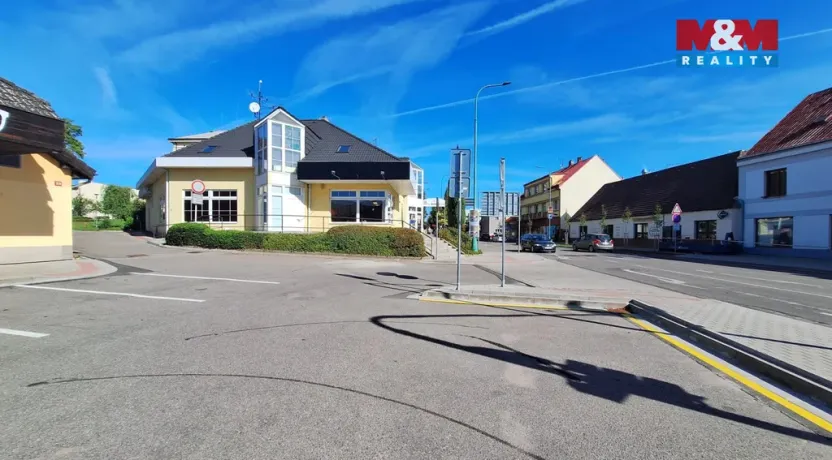 Pronájem obchodního prostoru, Chlumec nad Cidlinou - Chlumec nad Cidlinou IV, Kozelkova, 24 m2