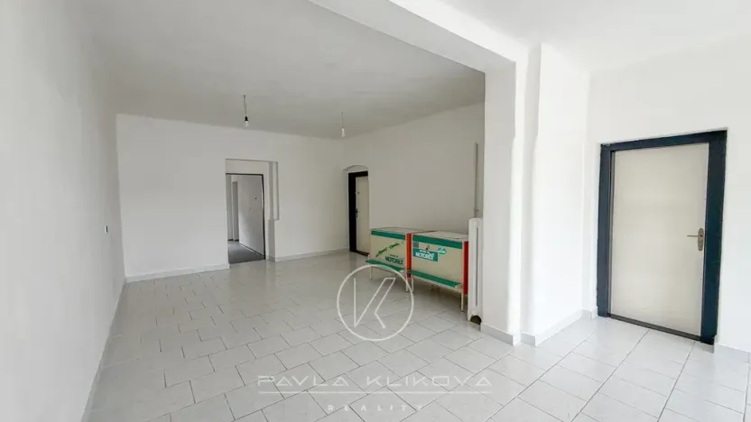 Pronájem obchodního prostoru, Plzeň, Sušická, 62 m2