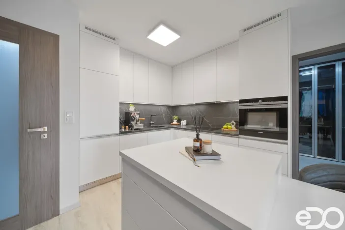 Prodej bytu 2+kk, Hradec Králové, Kubelíkova, 88 m2