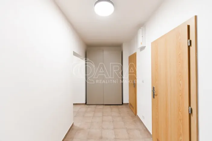 Pronájem bytu 2+kk, Praha - Krč, Panuškova, 83 m2