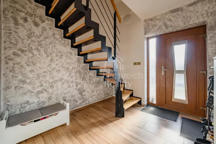 Prodej rodinného domu, Benátky, 145 m2