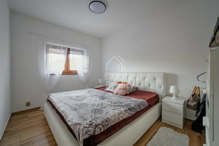 Prodej rodinného domu, Benátky, 145 m2