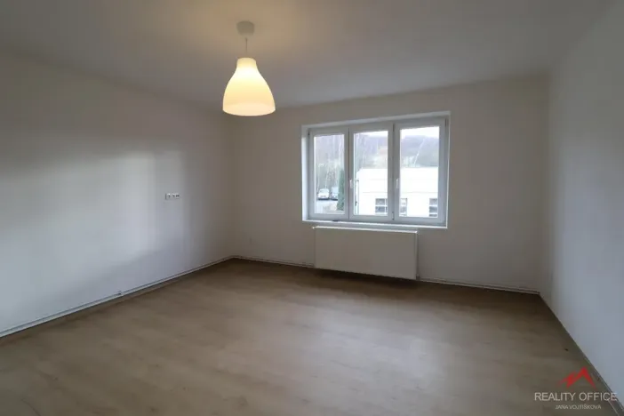 Pronájem bytu 3+1, Děčín - Děčín III-Staré Město, Oblouková, 57 m2