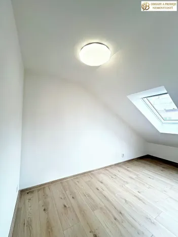 Pronájem bytu 2+kk, Uničov, Stromořadí, 35 m2