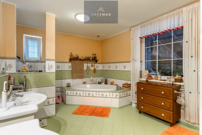 Prodej rodinného domu, Ostrava, Moravská, 498 m2