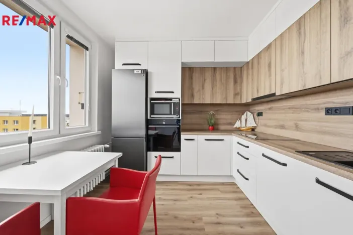 Prodej bytu 1+1, Hradec Králové - Nový Hradec Králové, třída Edvarda Beneše, 41 m2