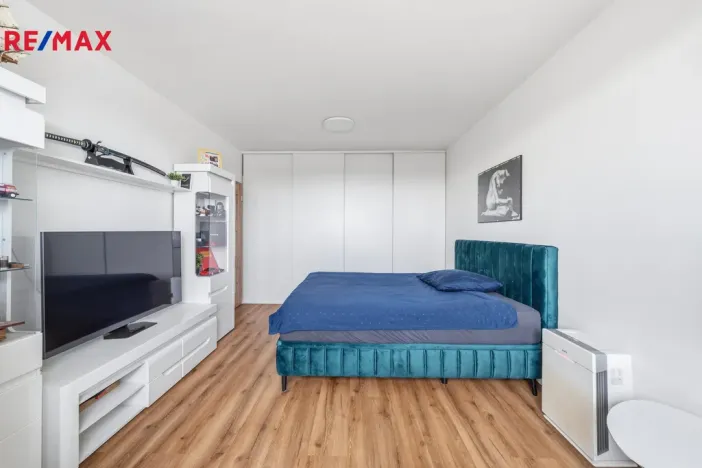 Prodej bytu 1+1, Hradec Králové - Nový Hradec Králové, třída Edvarda Beneše, 41 m2