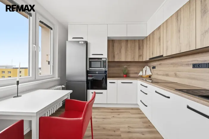 Prodej bytu 1+1, Hradec Králové - Nový Hradec Králové, třída Edvarda Beneše, 41 m2