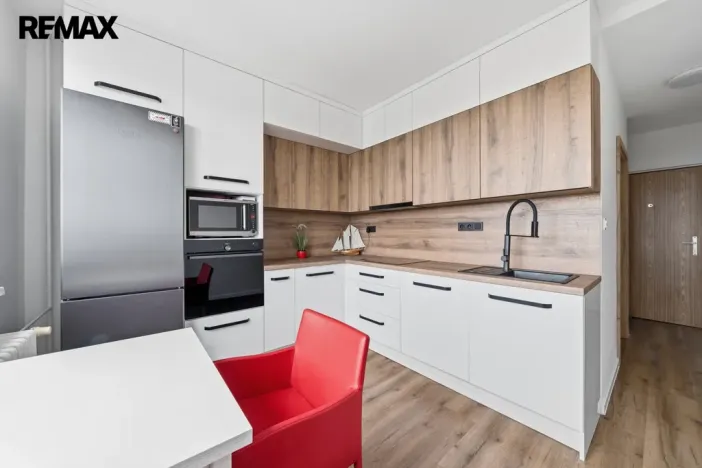 Prodej bytu 1+1, Hradec Králové - Nový Hradec Králové, třída Edvarda Beneše, 41 m2