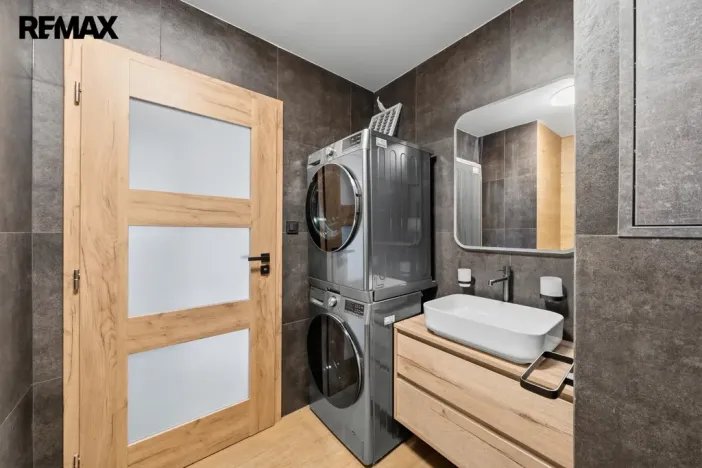 Prodej bytu 1+1, Hradec Králové - Nový Hradec Králové, třída Edvarda Beneše, 41 m2