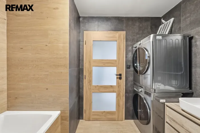 Prodej bytu 1+1, Hradec Králové - Nový Hradec Králové, třída Edvarda Beneše, 41 m2