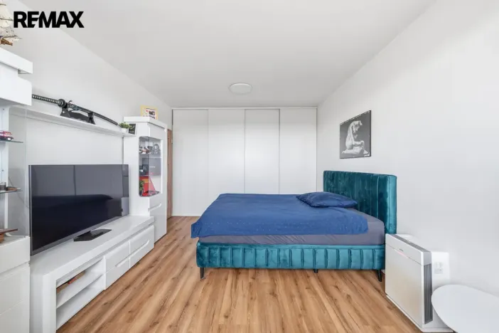 Prodej bytu 1+1, Hradec Králové - Nový Hradec Králové, třída Edvarda Beneše, 41 m2