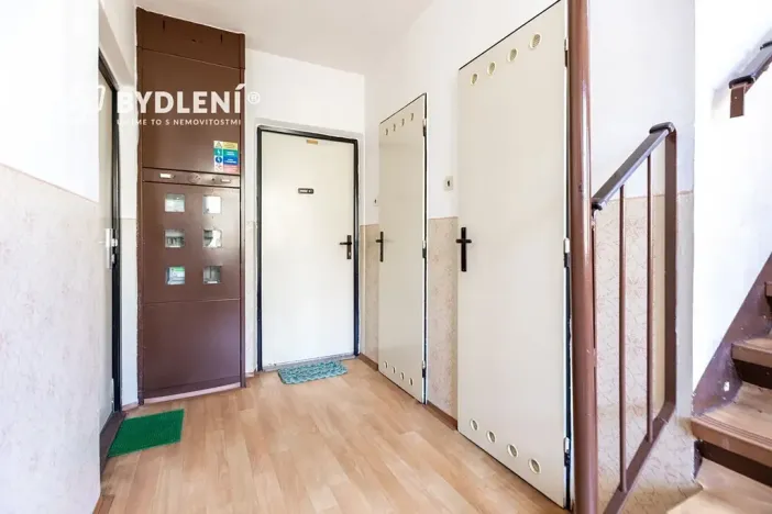 Prodej bytu 1+1, Hrob, Rybniční, 27 m2