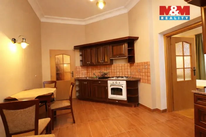 Pronájem bytu 1+1, Karlovy Vary, Svahová, 50 m2