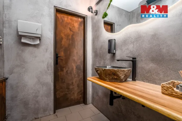 Pronájem restaurace, Praha - Vršovice, Moskevská, 163 m2