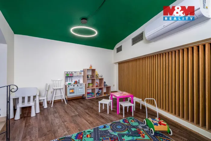 Pronájem restaurace, Praha - Vršovice, Moskevská, 163 m2