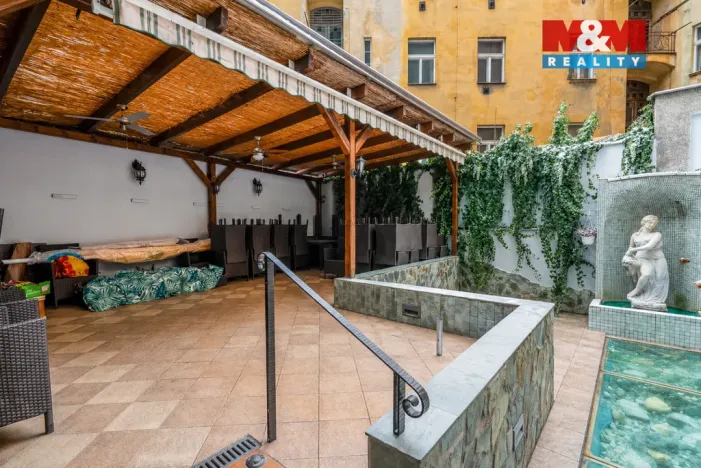 Pronájem restaurace, Praha - Vršovice, Moskevská, 297 m2