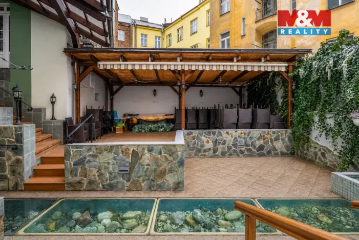 Pronájem restaurace, Praha - Vršovice, Moskevská, 297 m2