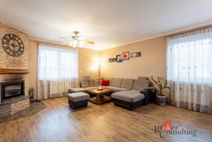 Prodej rodinného domu, Měšice, Na Blatech, 155 m2