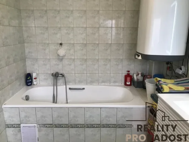 Prodej rodinného domu, Hrušovany nad Jevišovkou, Lidická, 200 m2