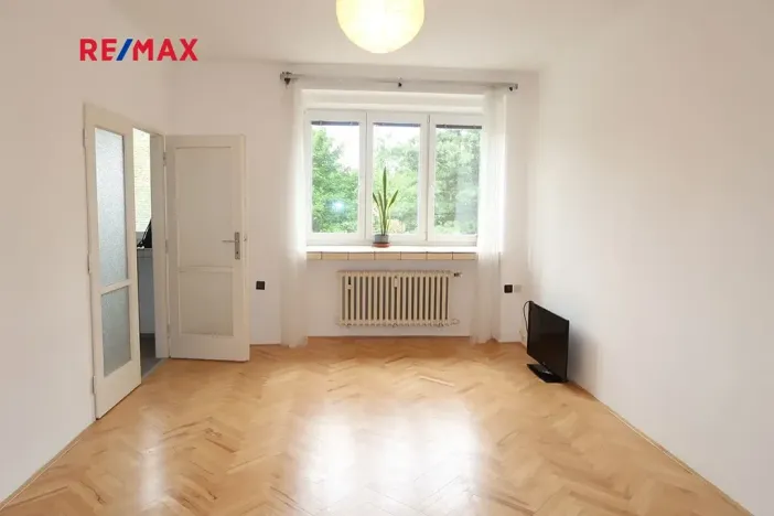 Pronájem bytu 2+1, Praha - Podolí, Podolská, 67 m2