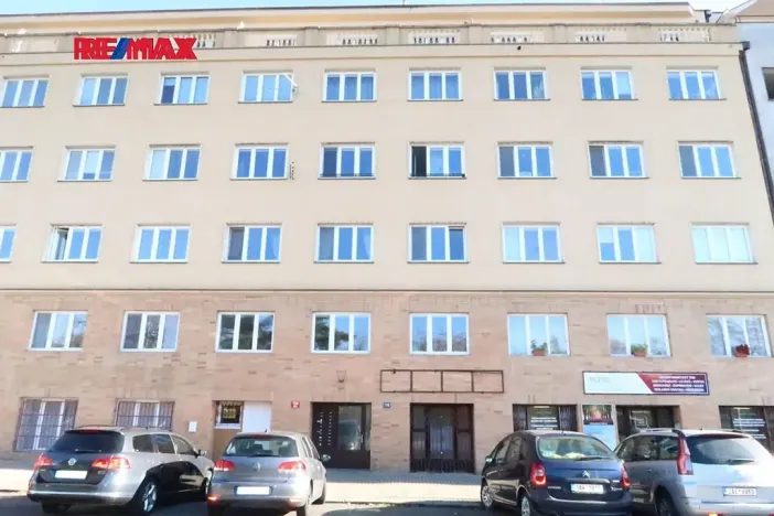 Pronájem bytu 2+1, Praha - Podolí, Podolská, 67 m2