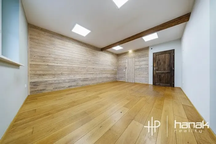 Prodej zemědělské usedlosti, Náklo, 521 m2