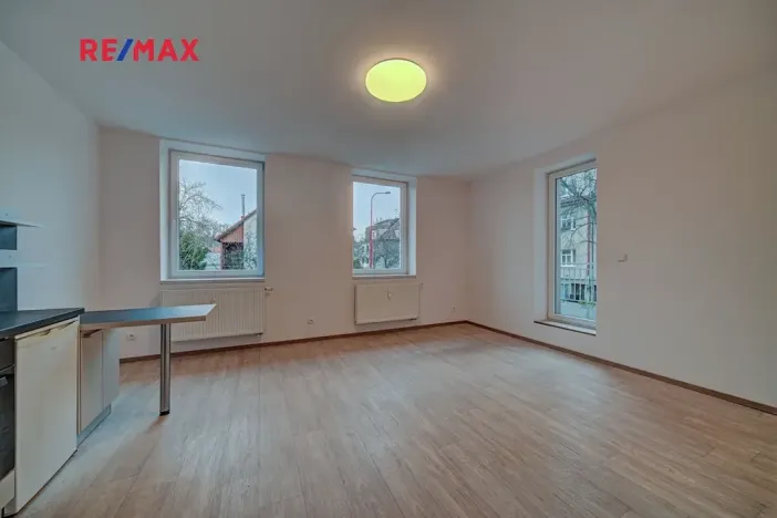Pronájem bytu 1+kk, Poděbrady, Lidická, 37 m2