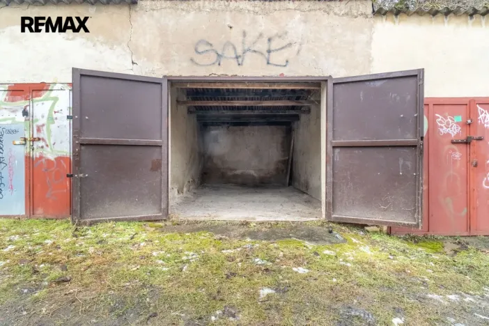 Prodej garáže, Praha, 19 m2