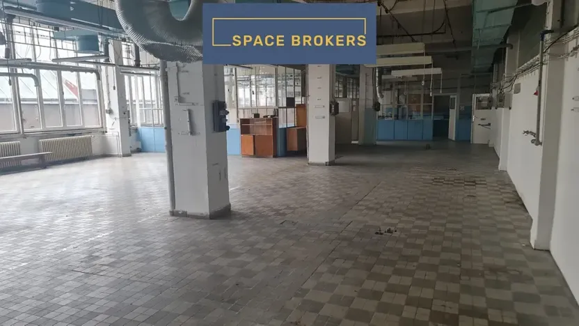 Pronájem skladu, Hradec Králové, 300 m2