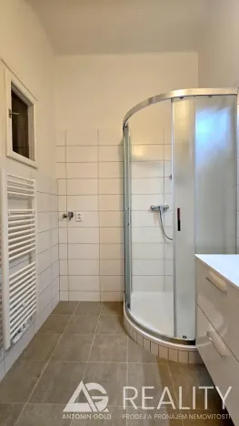 Pronájem bytu 1+kk, Praha - Bubeneč, Terronská, 25 m2