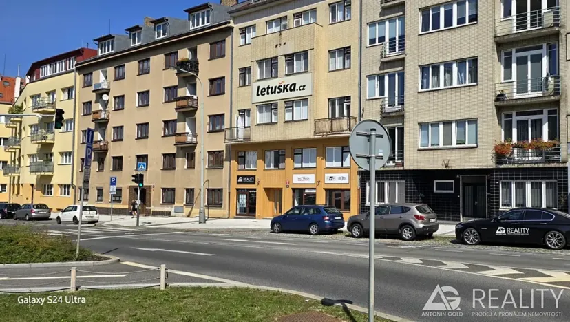 Pronájem bytu 1+kk, Praha - Bubeneč, Terronská, 25 m2