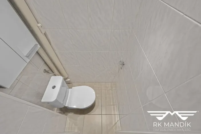 Pronájem bytu 2+kk, Praha - Kobylisy, Kobyliské náměstí, 56 m2