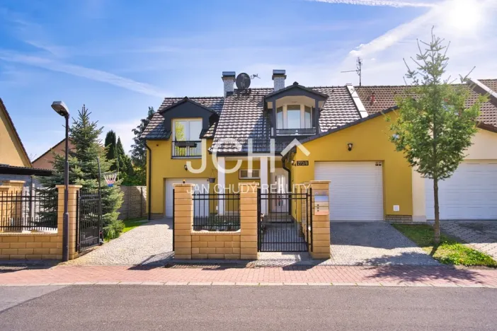Prodej rodinného domu, Olomouc - Chomoutov, Výstavní, 104 m2