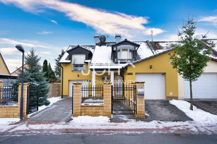 Prodej rodinného domu, Olomouc - Chomoutov, Výstavní, 104 m2