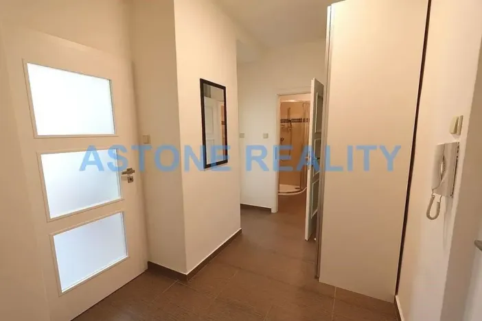 Pronájem bytu 1+1, Praha - Vokovice, Na dlouhém lánu, 43 m2